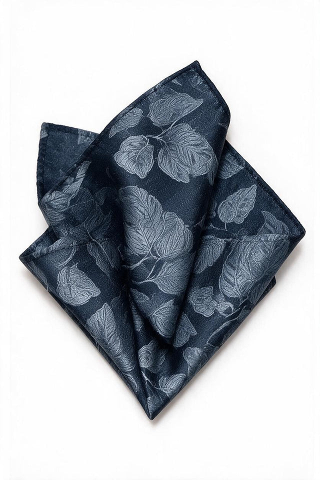7cm patterned tie with matching pocket square