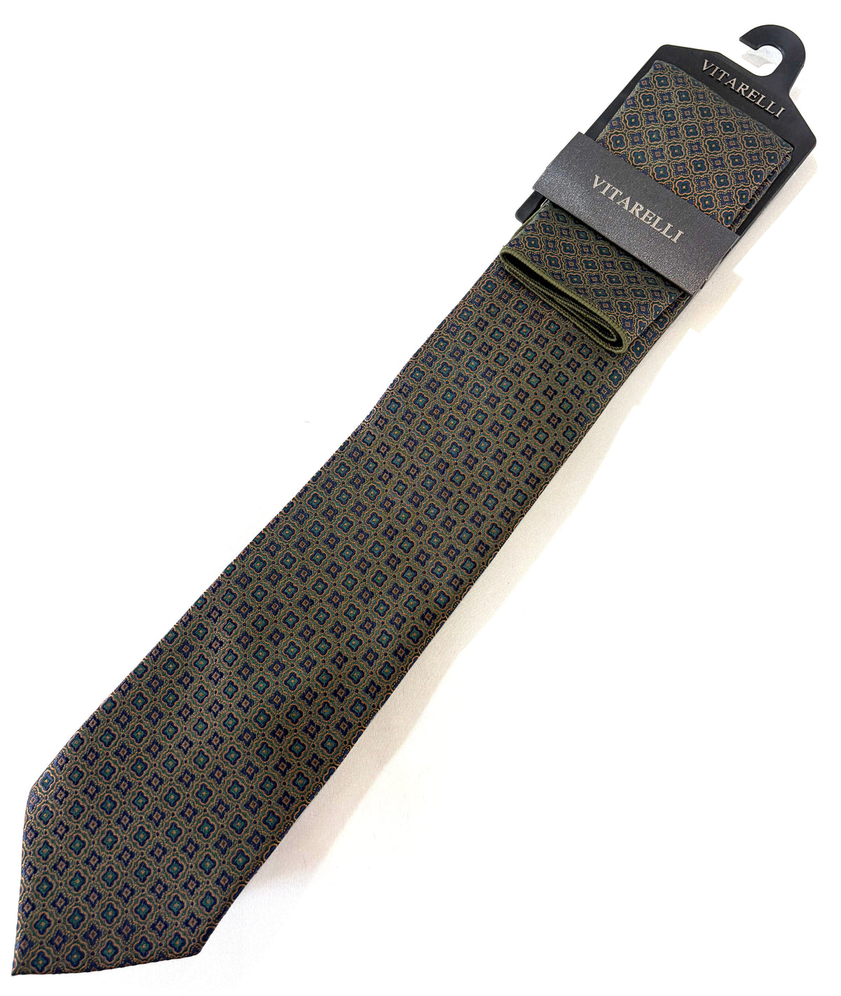 Vitarelli tie with matching pocket square