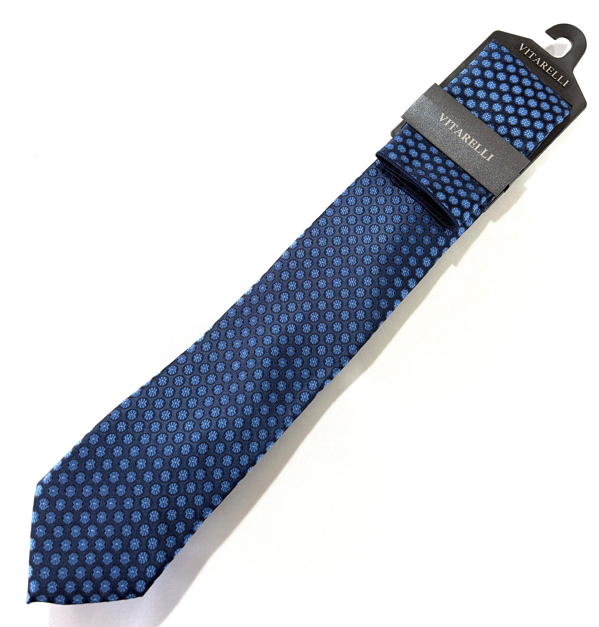 Vitarelli tie with matching pocket square